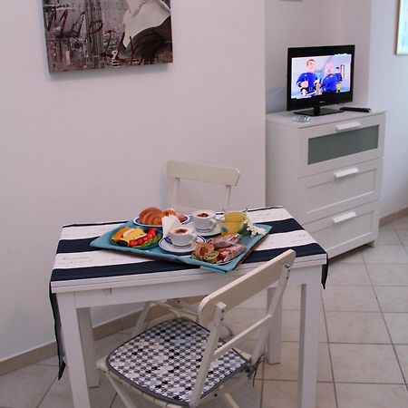 يوتْسْوولْ B&B Darsena المظهر الخارجي الصورة