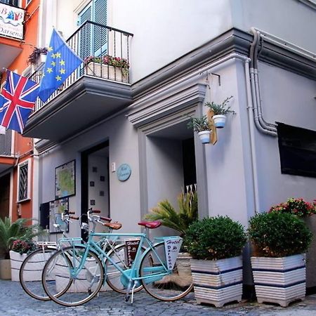 يوتْسْوولْ B&B Darsena المظهر الخارجي الصورة