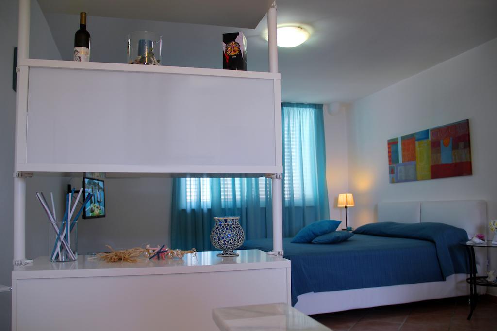 يوتْسْوولْ B&B Darsena الغرفة الصورة